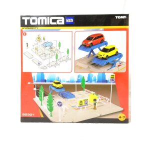 Tomy 85301 - Tomica - Parkplatz mit Auto