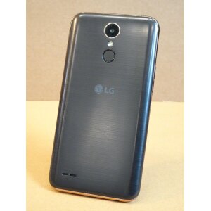LG K10 (2017) (13,46 cm (5,2 Zoll) IPS Display 16 GB schw