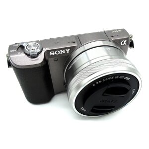 Sony Alpha 5100 + 16-50mm Digitalkamera Braun